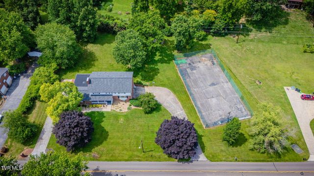 2320 Rivermont Drive, Kingsport, TN 37660