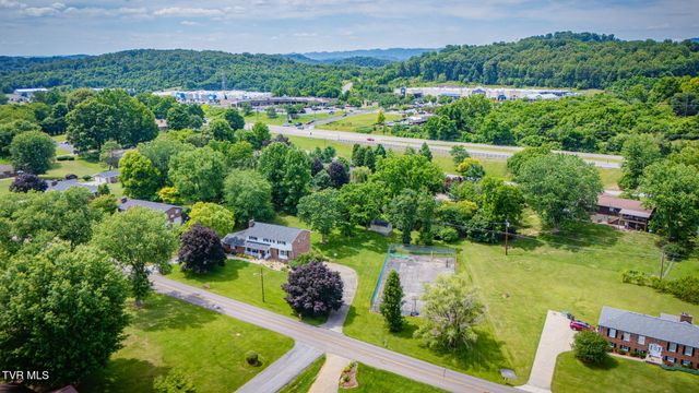 2320 Rivermont Drive, Kingsport, TN 37660