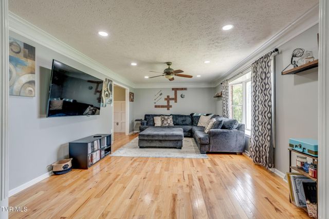 2320 Rivermont Drive, Kingsport, TN 37660