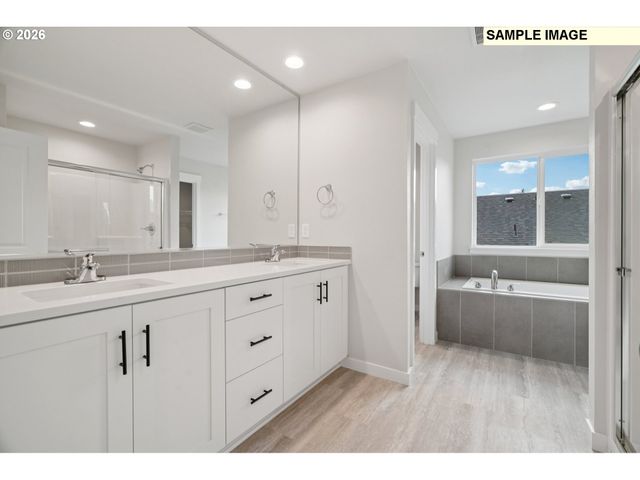 2171 Statesman Dr Lot 72, Woodland, WA 98674