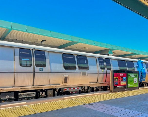 1660 14Th St, Oakland, CA 94607