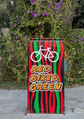 1660 14Th St, Oakland, CA 94607