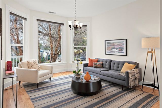 1660 14Th St, Oakland, CA 94607