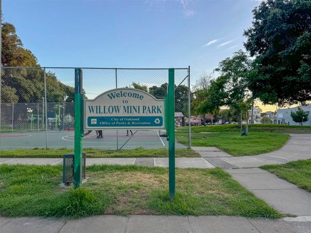 1660 14Th St, Oakland, CA 94607