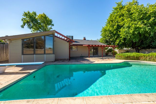 4125 Oro Street, Redding, CA 96001