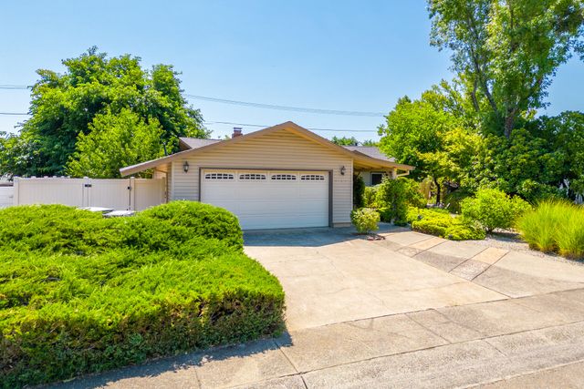 4125 Oro Street, Redding, CA 96001
