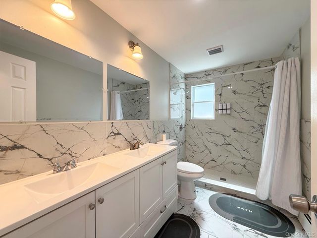 1316 6 Street, West Babylon, NY 11704