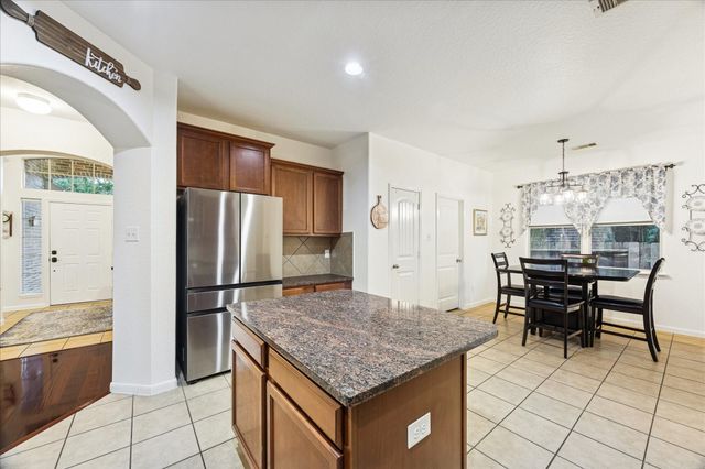 191 Maple Grove Drive, Conroe, TX 77384