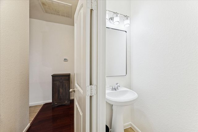 191 Maple Grove Drive, Conroe, TX 77384