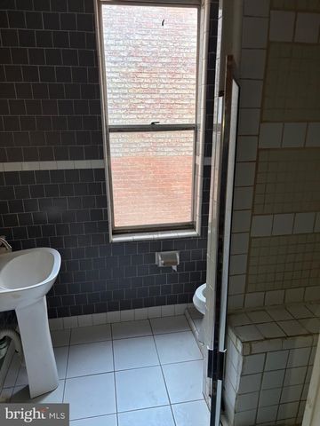 2225 SAINT PAUL ST, Baltimore, MD 21218