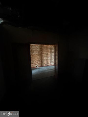 2225 SAINT PAUL ST, Baltimore, MD 21218