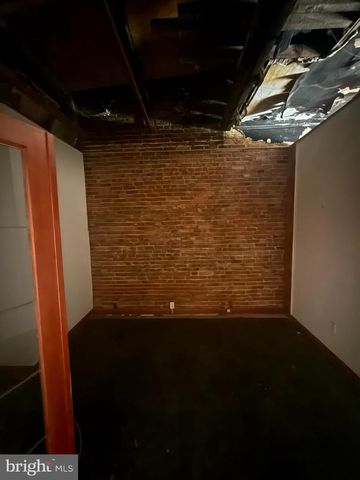 2225 SAINT PAUL ST, Baltimore, MD 21218