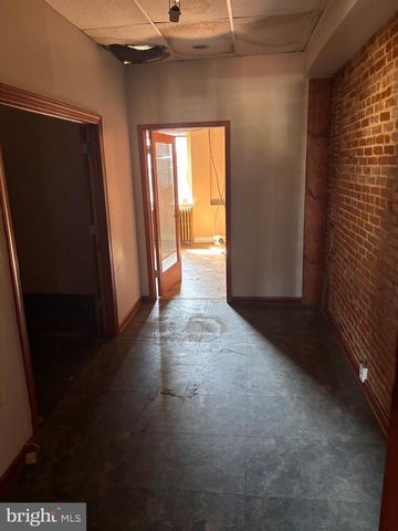 2225 SAINT PAUL ST, Baltimore, MD 21218