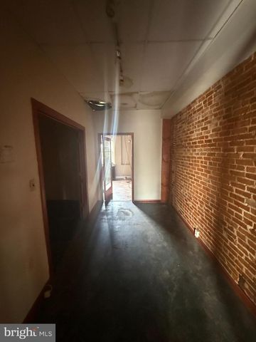 2225 SAINT PAUL ST, Baltimore, MD 21218