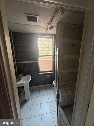 2225 SAINT PAUL ST, Baltimore, MD 21218