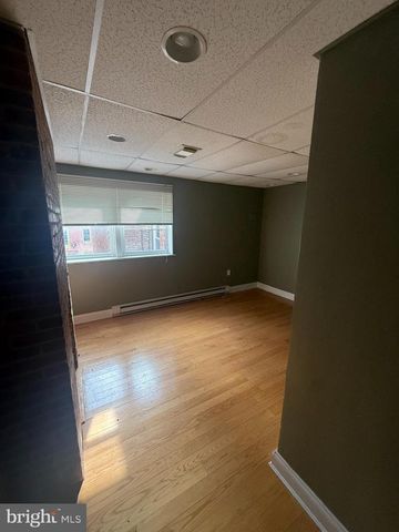 2225 SAINT PAUL ST, Baltimore, MD 21218