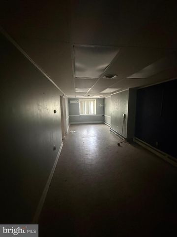 2225 SAINT PAUL ST, Baltimore, MD 21218