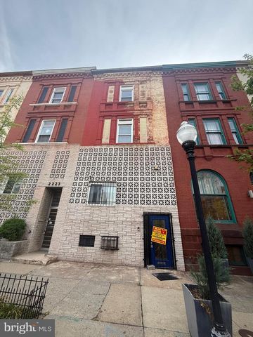 2225 SAINT PAUL ST, Baltimore, MD 21218