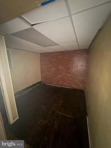 2225 SAINT PAUL ST, Baltimore, MD 21218