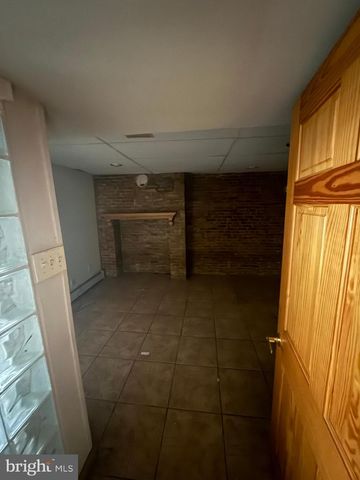2225 SAINT PAUL ST, Baltimore, MD 21218