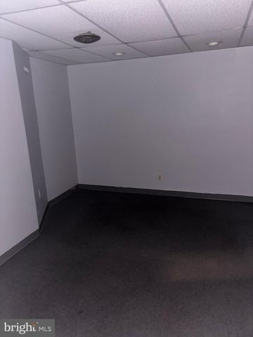 2225 SAINT PAUL ST, Baltimore, MD 21218