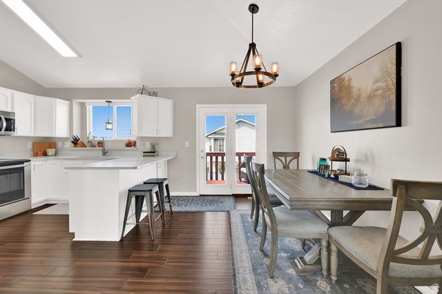5621 S 4075 W, Roy, UT 84067