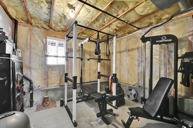 5621 S 4075 W, Roy, UT 84067