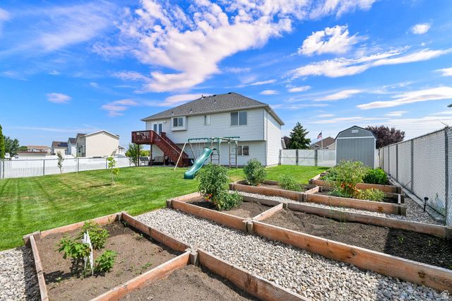 5621 S 4075 W, Roy, UT 84067