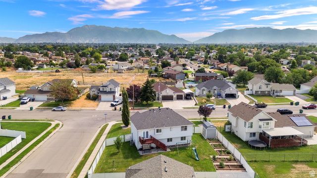 5621 S 4075 W, Roy, UT 84067
