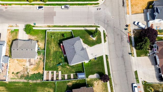5621 S 4075 W, Roy, UT 84067