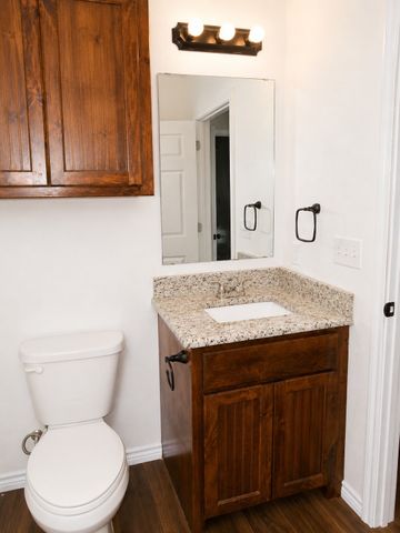412 W Franklin Street, Alvord, TX 76225