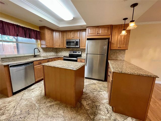 14803 LAKE FOREST DRIVE, Lutz, FL 33559