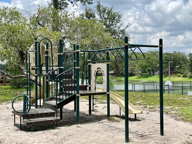 14803 LAKE FOREST DRIVE, Lutz, FL 33559