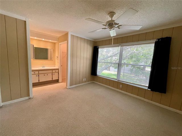 14803 LAKE FOREST DRIVE, Lutz, FL 33559