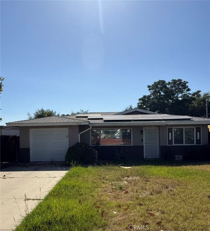 327 S Gilbert, Hemet, CA 92543
