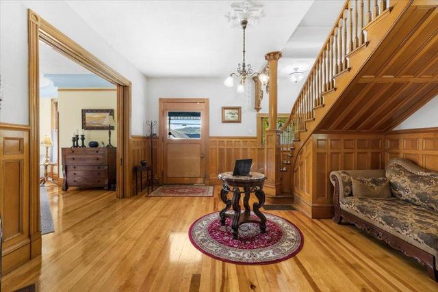 223 N Oregon Street, Yreka, CA 96097