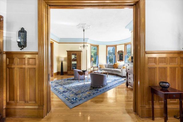 223 N Oregon Street, Yreka, CA 96097