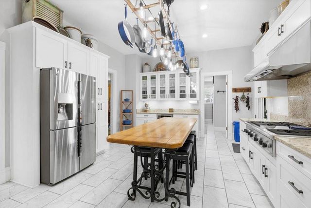 223 N Oregon Street, Yreka, CA 96097