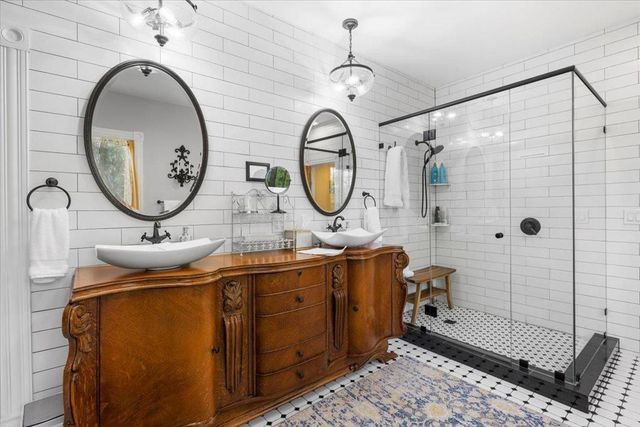 223 N Oregon Street, Yreka, CA 96097