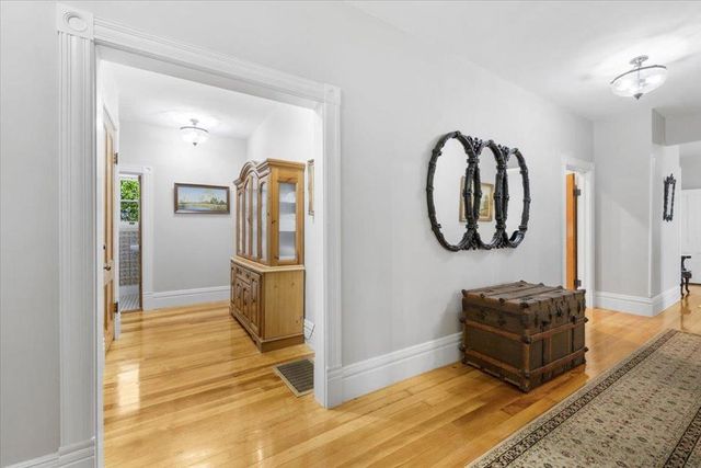 223 N Oregon Street, Yreka, CA 96097