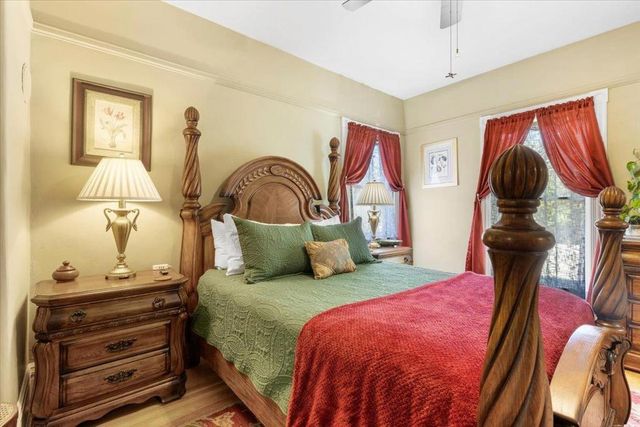 223 N Oregon Street, Yreka, CA 96097