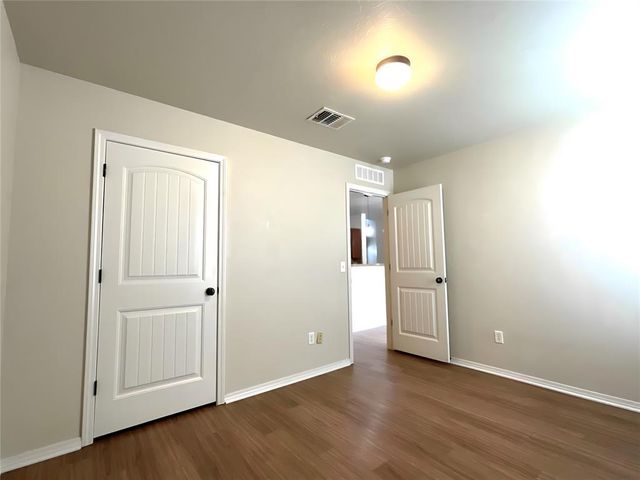 724 Humming Fish Drive, Norman, OK 73069
