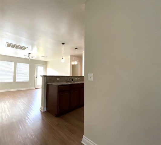 724 Humming Fish Drive, Norman, OK 73069