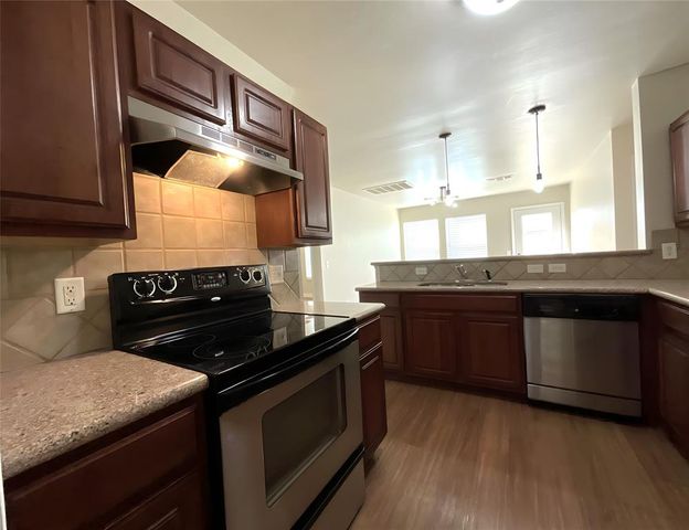 724 Humming Fish Drive, Norman, OK 73069