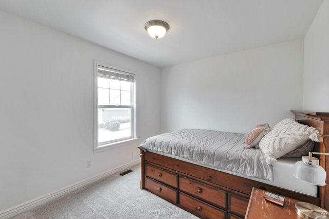 4536 W CAVE RUN LN, South Jordan, UT 84009