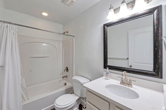 4536 W CAVE RUN LN, South Jordan, UT 84009