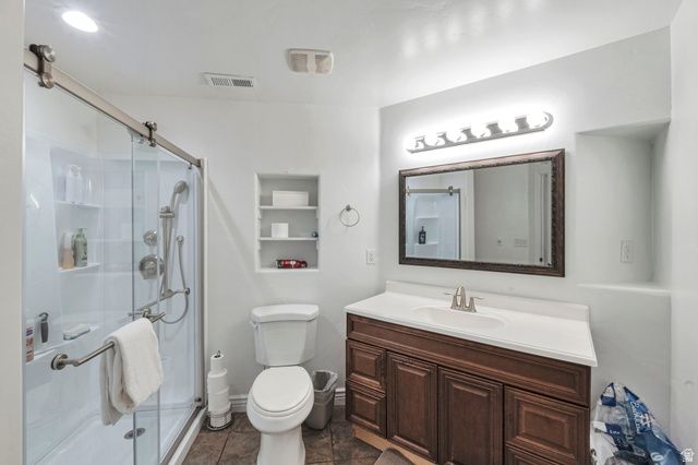 4536 W CAVE RUN LN, South Jordan, UT 84009