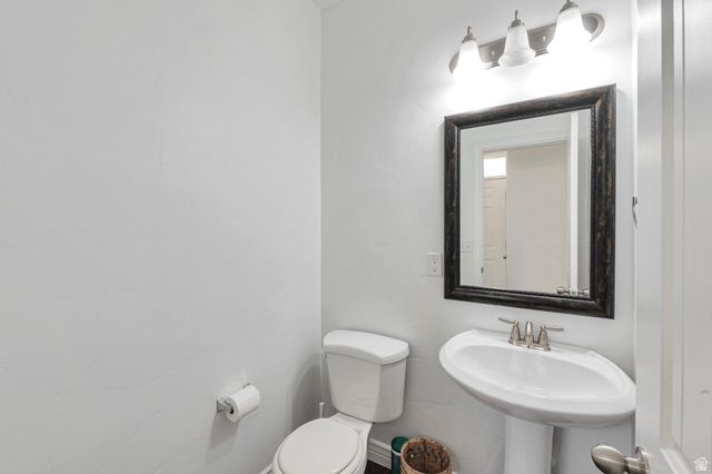 4536 W CAVE RUN LN, South Jordan, UT 84009