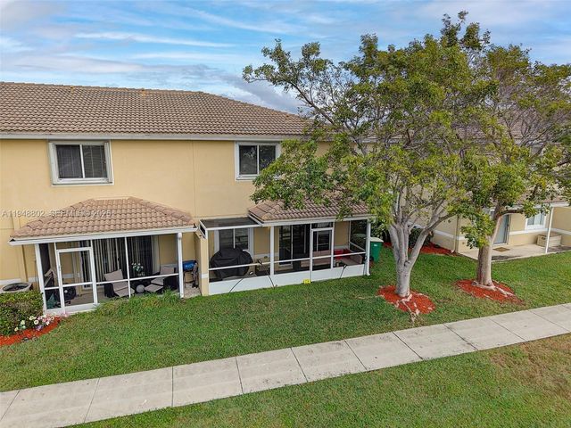 5951 Royal Way, Tamarac, FL 33321
