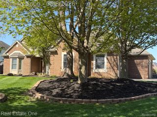 2616 Pebble Beach Drive, Oakland Charter Township, MI 48363